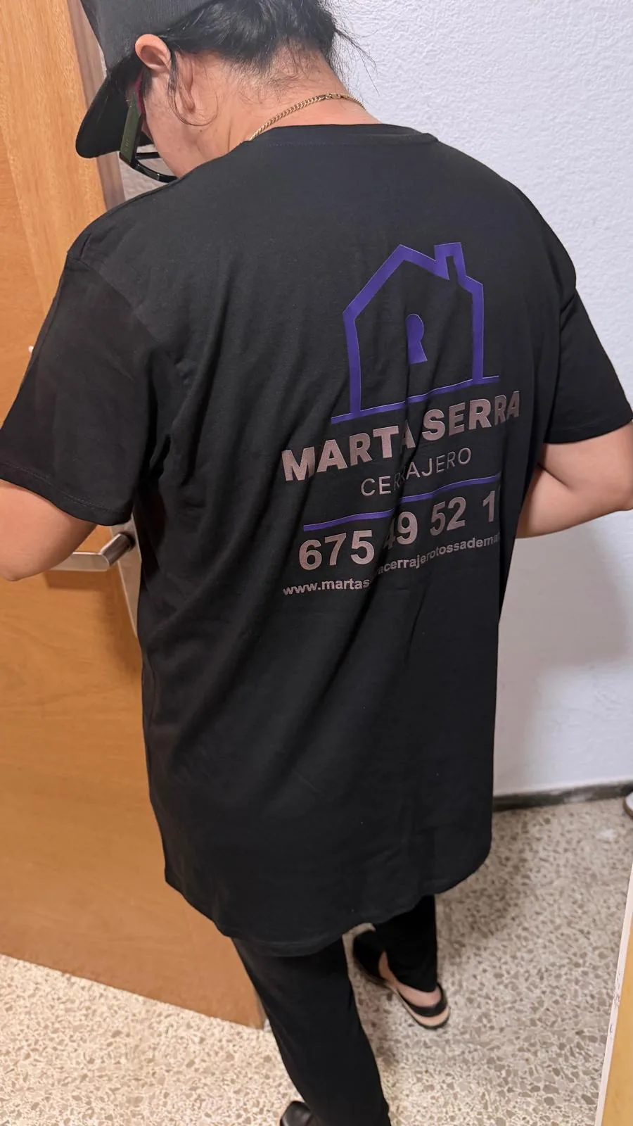 Herramientas de cerrajería durante un servicio